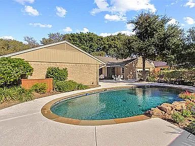 1st image of 6840 Roundrock Rd