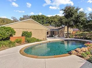 6840 Roundrock Rd, Dallas, TX 75248