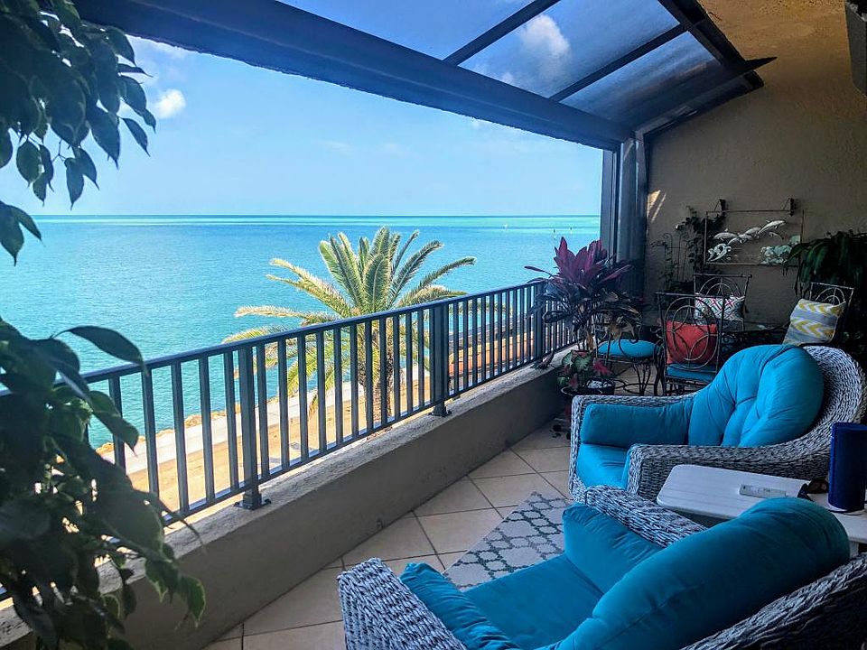 1st image of 622 La Peninsula Blvd #622