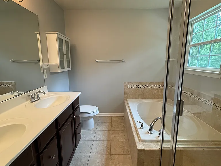 624 Leonard Ln — Photo 17