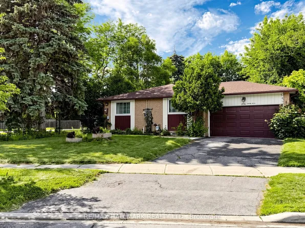 231 Centre St W, Richmond Hill, ON L4C 3P9
