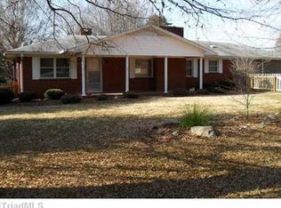 355 Frye Bridge Rd, Clemmons, NC 27012