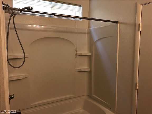 4th image of 262 Bella Matese Ave