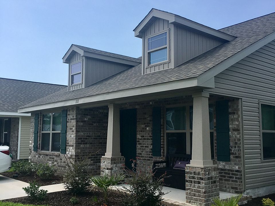 2nd image of 111 Cottage View Dr