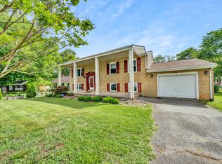 2121 Montgomery Cir, Vinton, VA 24179