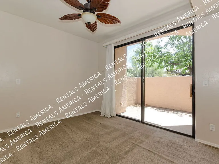 5675 N Camino Esplendora #1105 — Photo 13