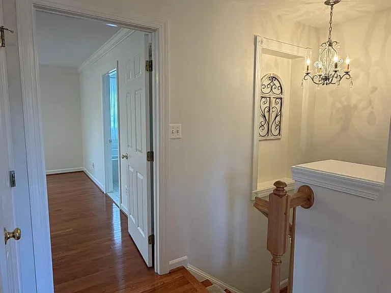 10631 Sandown Way — Photo 10