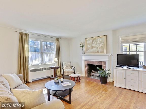 4th image of 543 W Montgomery Ave