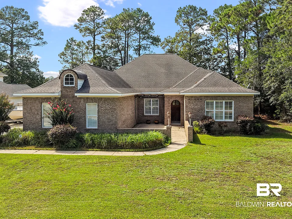 632 Magnolia Cir