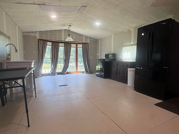 3rd image of 45 Chesterville Road