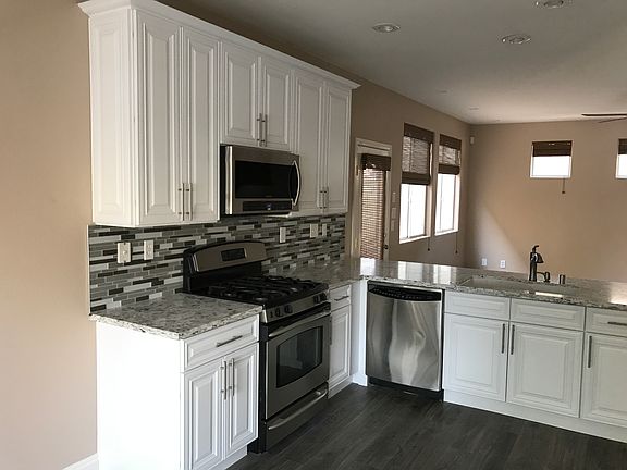 2nd image of 9542 Crooked Wood Ave