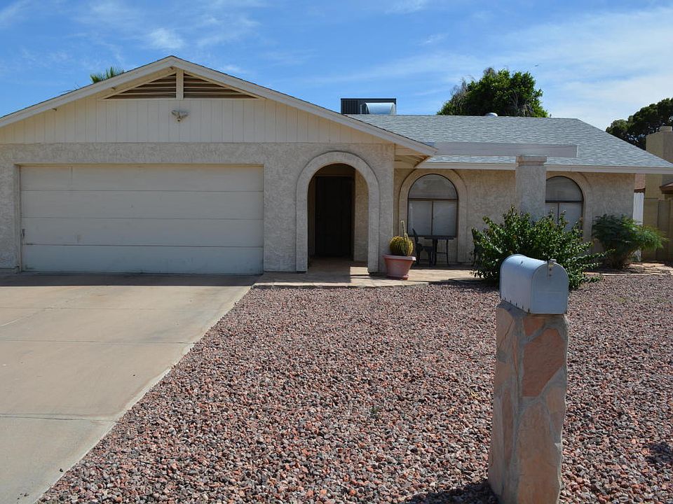1st image of 2807 W Vista Ave