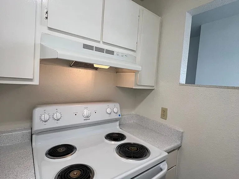 Cypresswood Apartments — Photo 4