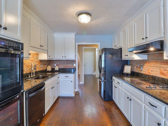 5th image of 600 Saint Francis Ave