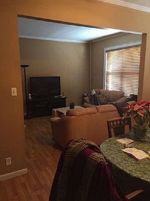 2nd image of 1934 77th St