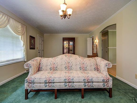 4th image of 279 Ivy Knoll Dr