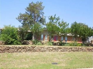 1402 Woodridge Cir, Euless, TX 76040