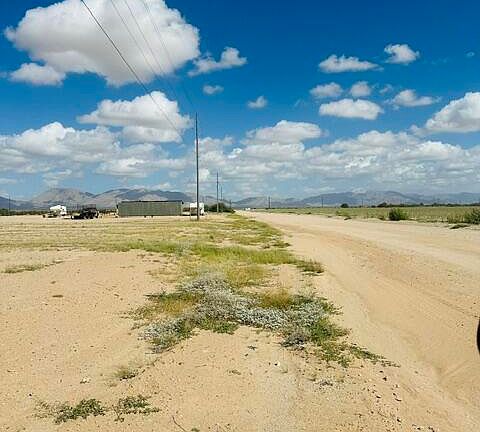 4th image of 68435 Wyatt Earp Rd