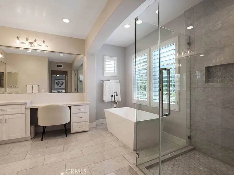 57 Laurelhurst Dr — Photo 23