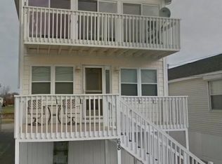 68 Shoreline Dr #68, Stratford, CT 06615