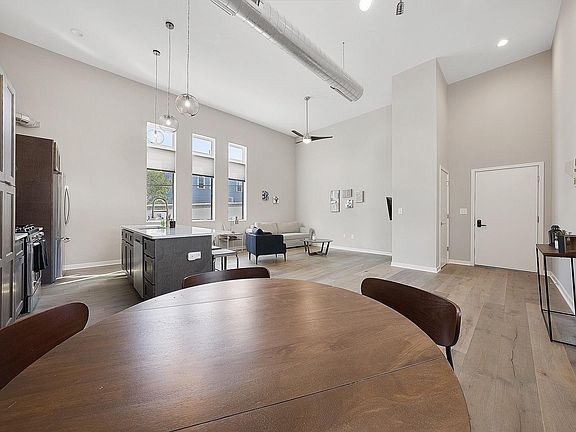 2nd image of 430 Jefferson Ave #103