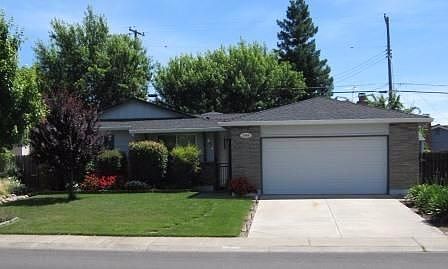 1st image of 2809 Chestnut Hill Dr