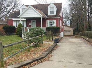334 Collins Dr, Pittsburgh, PA 15235