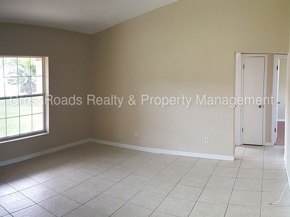 2nd image of 2851 NE 64th Ln