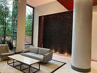 Rented by R New York