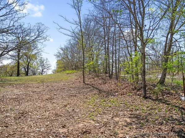 1 Hickory Bluff Rd, Sapulpa, OK 74066