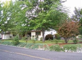 1305 Monroe Way, Grants Pass, OR 97527