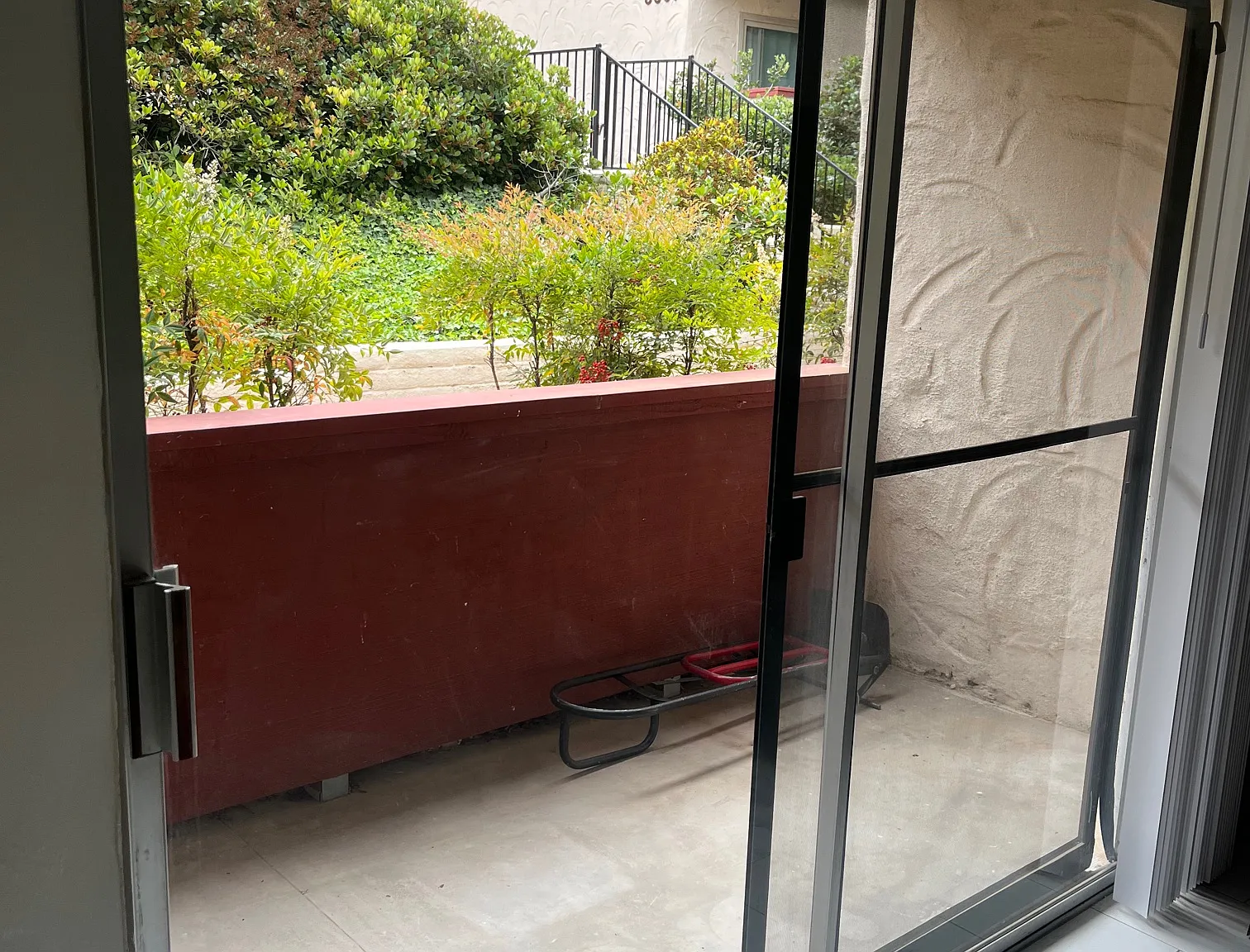1 bed, 650 sqft, $2,100 — Photo 2