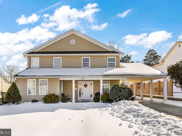 117 Polk Dr, Manassas Park, VA 20111