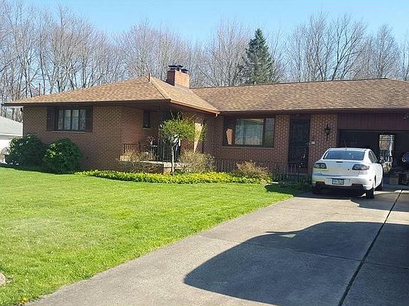 2nd image of 2870 Gretchen Dr NE