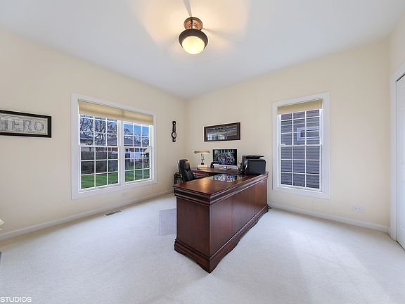 5th image of 1529 Robinhood Ln