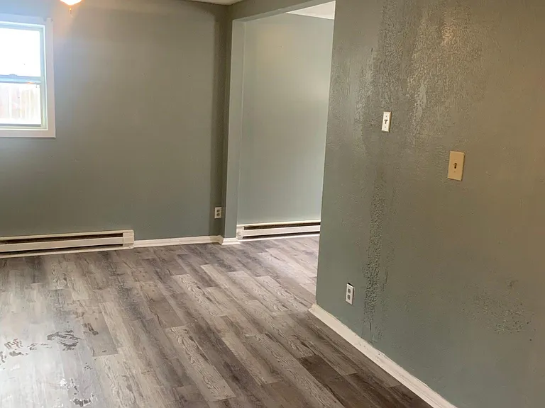 556 Glenwood Ave #1 — Photo 5