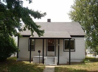 27867 Groveland St, Madison Heights, MI 48071