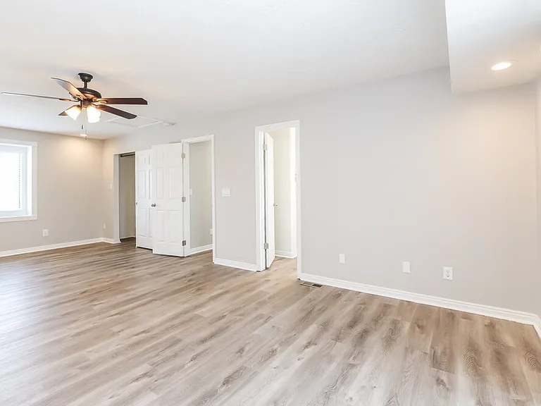 1737 N 1220 W — Photo 11