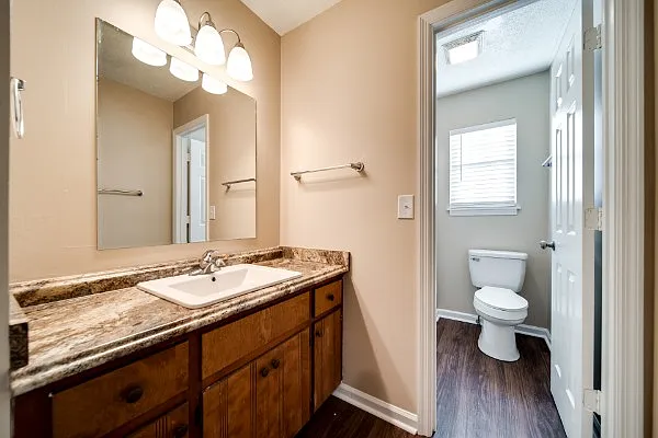 1184 Meadowview Dr — Photo 16