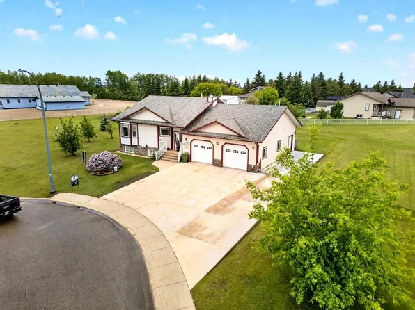 9506 E 106a St, Mackenzie County, AB T0H 2H0