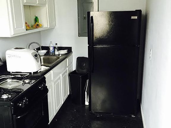 2nd image of 50 Exchange St