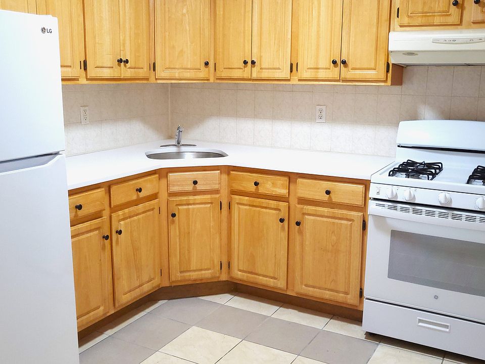 1st image of 50-54 40th St #1F