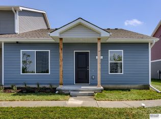 2157 Brandon Ln, Fremont, NE 68025