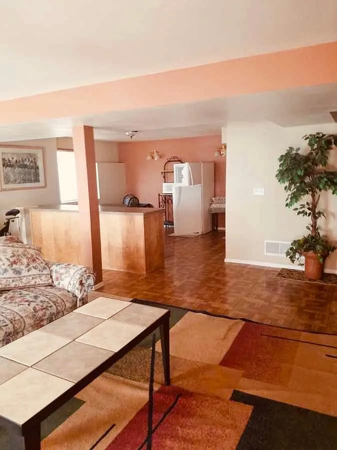 1 bed, 1264 sqft, $1,400 — Photo 2