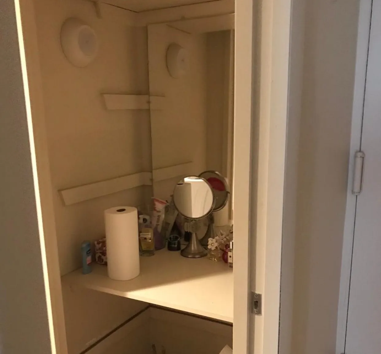 Studio, 514 sqft, $1,600 — Photo 2