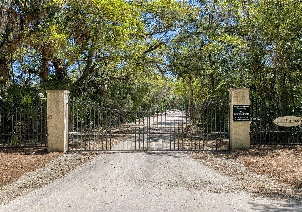 1st image of 44 Hammocks Way