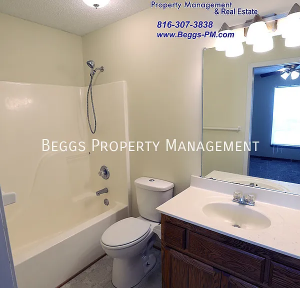 2116 Glenside Rd — Photo 6