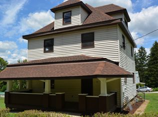 115 E End Rd, Connellsville, PA 15425