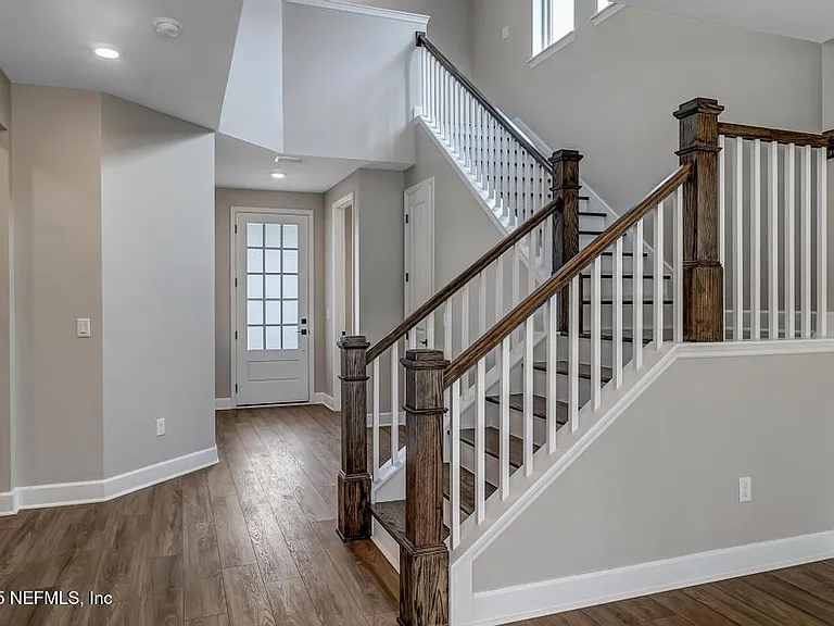428 Settlers Landing Dr — Photo 3
