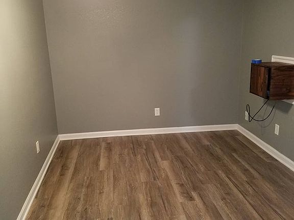 4th image of 108 N Ethel Ln